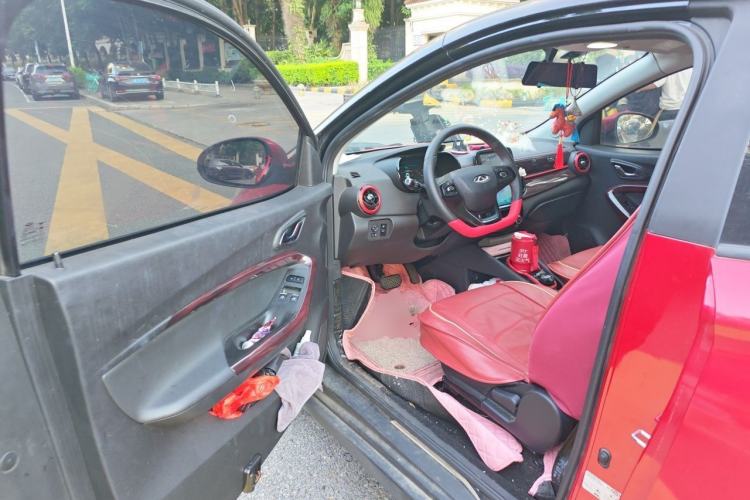 Used Chery QQ Little Ant 2022 Sweet Pink Edition Half-Sugar Version Lithium Iron Phosphate 30 kW 301 km Driver Seat