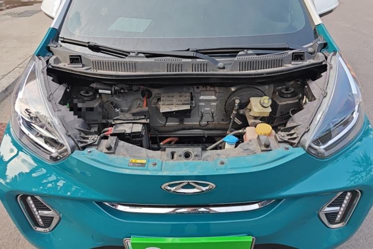 Used Chery QQ Little Ant 2022 Sweet Pink Edition Half-Sugar Version Lithium Iron Phosphate 29.2 kWh 30 kW 301 km Engine Bay