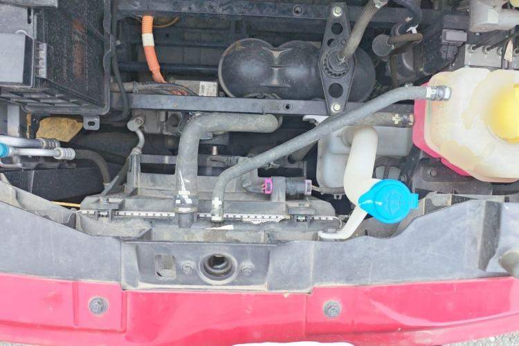 Used Chery QQ Little Ant 2022 Sweet Pink Edition Half-Sugar Version Lithium Iron Phosphate 30 kW 301 km Engine Bay