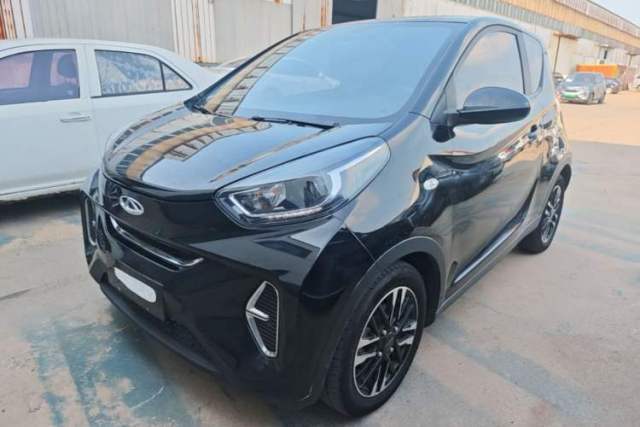 Ojetý Chery QQ Little Ant 2022 Sweet Pink Edition Half-Sugar Version 3-Cell Lithium 30kW 408km