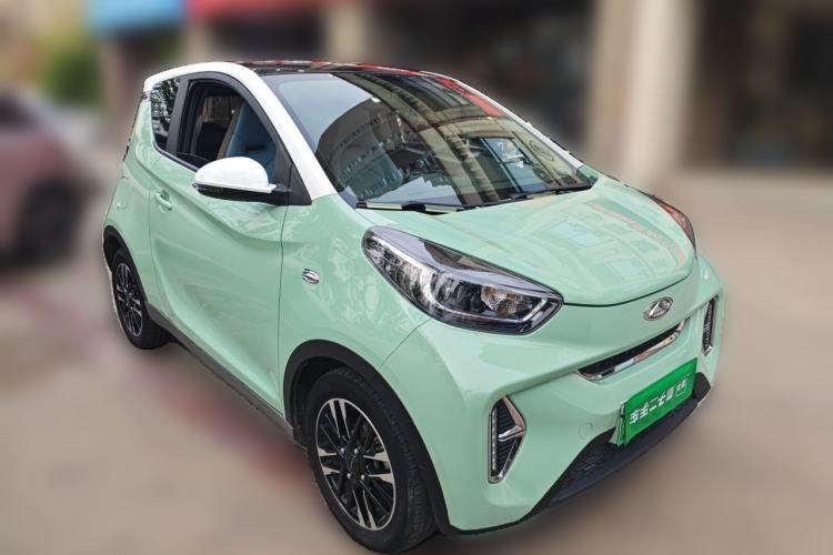 Used Chery QQ Little Ant 2022 Revised Version Sweet Pink Edition Half-Sugar Version Lithium Iron Phosphate 30.7 kWh 30 kW 301 km Front Right 45 Deg