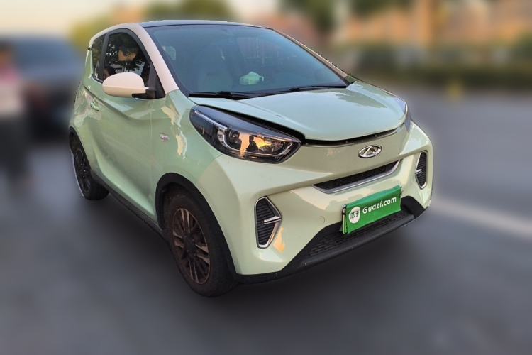 Used Chery QQ Little Ant 2022 Revised Version Sweet Pink Edition Low-Sugar Version 30.6 kWh 30 kW 301 km Front Right 45 Deg
