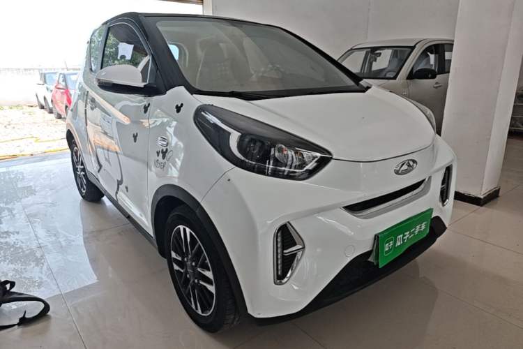 Used Chery QQ Little Ant 2022 Sweet Pink Edition Half-Sugar Version Lithium Iron Phosphate 30 kW 301 km Front Right 45 Deg