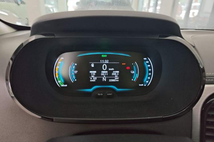 Used Chery QQ Little Ant 2022 Sweet Pink Edition Half-Sugar Version Lithium Iron Phosphate 30 kW 301 km Instrument Cluster