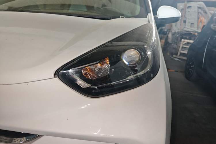 Used Chery QQ Little Ant 2022 Sweet Pink Edition Half-Sugar Version 3-Cell Lithium 30kW 301km Left Front Headlight