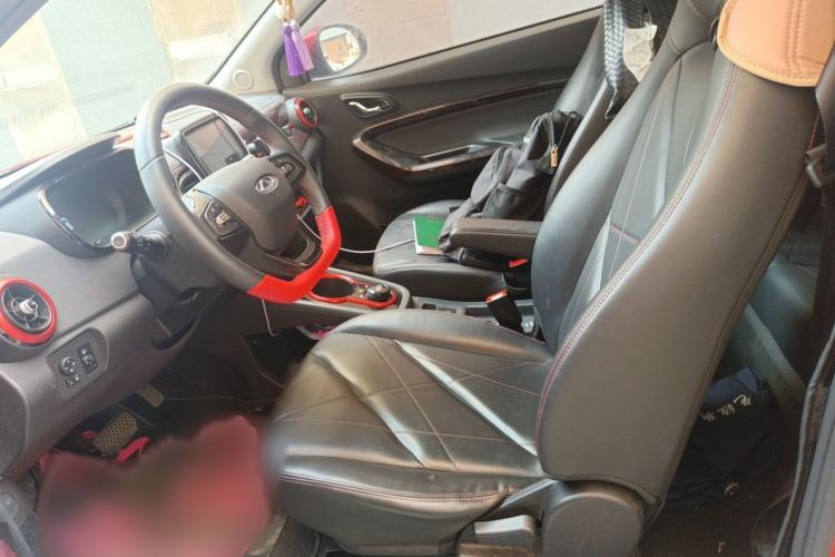 Used Chery QQ Little Ant 2022 Revised Version Sweet Pink Edition Half-Sugar Version Lithium Iron Phosphate 30.7 kWh 30 kW 301 km Left Front Seat