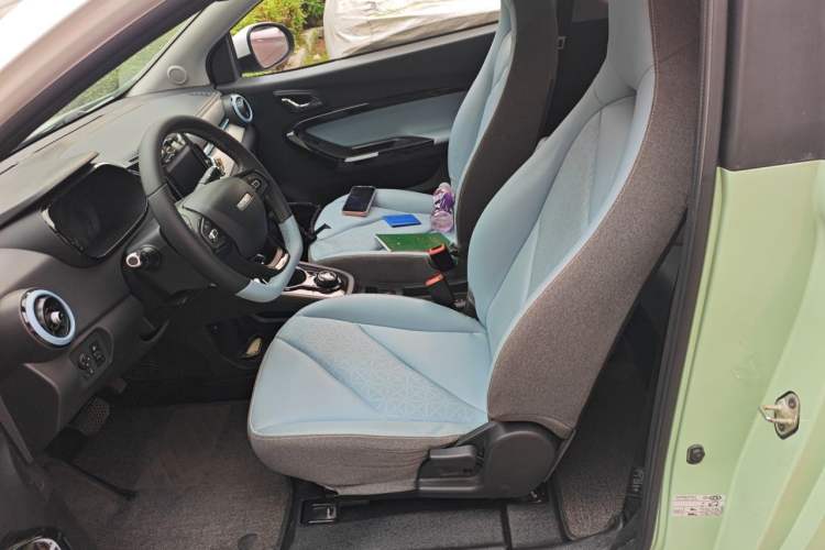 Used Chery QQ Little Ant 2022 Revised Version Sweet Pink Edition Half-Sugar Version Lithium Iron Phosphate 30.7 kWh 30 kW 301 km Left Front Seat