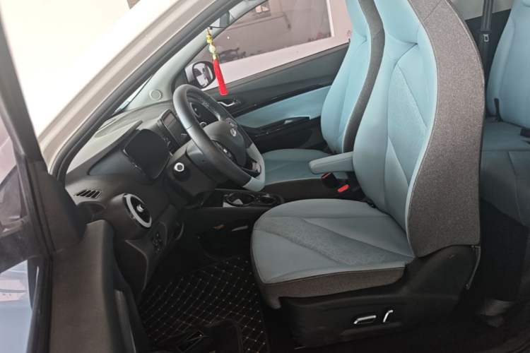 Used Chery QQ Little Ant 2022 Sweet Pink Edition Half-Sugar Version Lithium Iron Phosphate 29.2 kWh 30 kW 301 km Left Front Seat