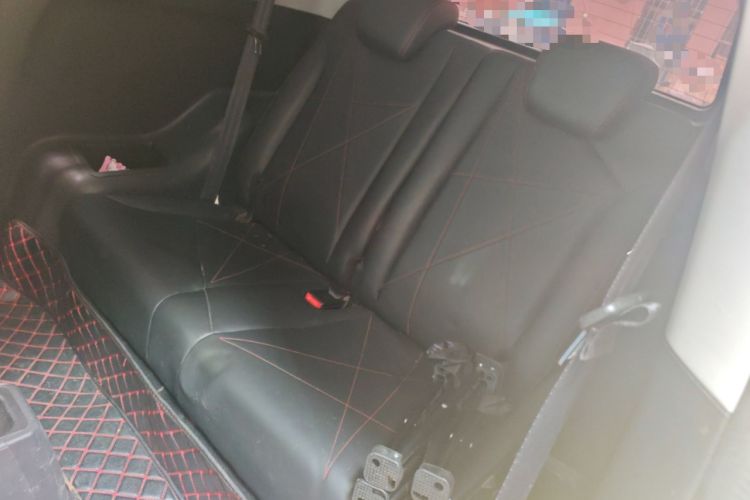 Used Chery QQ Little Ant 2022 Sweet Pink Edition Half-Sugar Version 3-Cell Lithium 30kW 301km Left Rear Seat