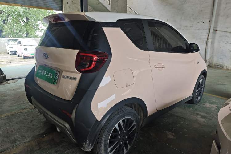 Used Chery QQ Little Ant 2022 Revised Version Sweet Pink Edition Half-Sugar Version Lithium Iron Phosphate 30.7 kWh 30 kW 301 km Rear Right 45 Deg