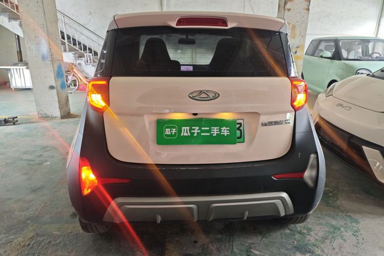 Used Chery QQ Little Ant 2022 Revised Version Sweet Pink Edition Half-Sugar Version Lithium Iron Phosphate 30.7 kWh 30 kW 301 km Rear