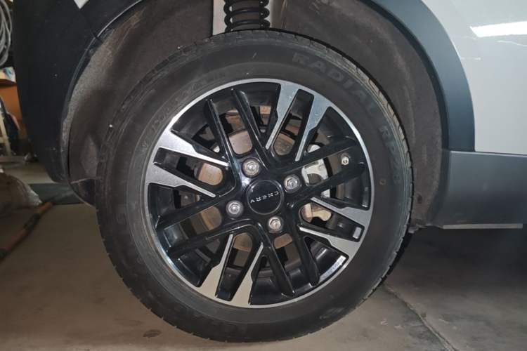 Used Chery QQ Little Ant 2022 Sweet Pink Edition Half-Sugar Version 3-Cell Lithium 30kW 301km Right Rear Wheel Hub