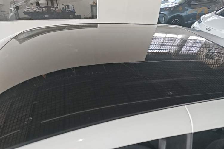 Used Chery QQ Little Ant 2022 Sweet Pink Edition Half-Sugar Version Lithium Iron Phosphate 29.2 kWh 30 kW 301 km Roof