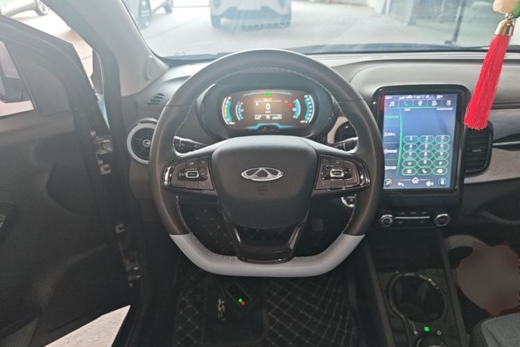 Used Chery QQ Little Ant 2022 Sweet Pink Edition Half-Sugar Version Lithium Iron Phosphate 29.2 kWh 30 kW 301 km Steering Wheel