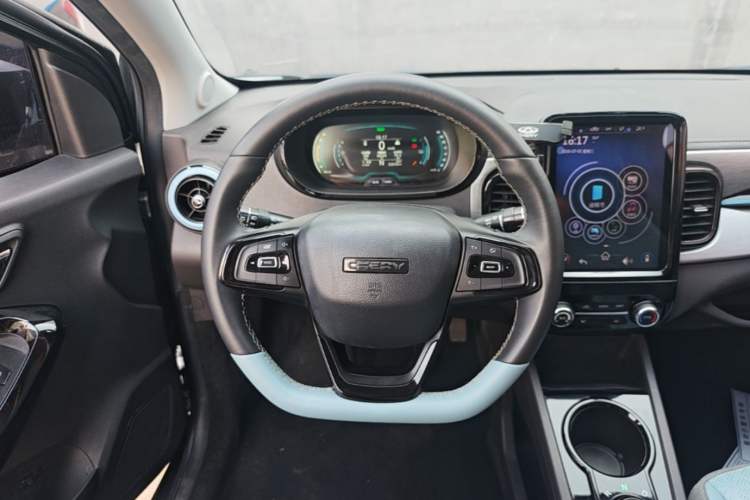 Used Chery QQ Little Ant 2022 Sweet Pink Edition Half-Sugar Version 3-Cell Lithium 30kW 408km Steering Wheel