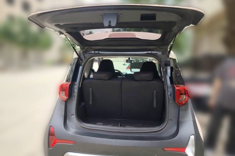 Used Chery QQ Little Ant 2022 Revised Version Sweet Pink Edition Half-Sugar Version Lithium Iron Phosphate 30.7 kWh 30 kW 301 km Trunk