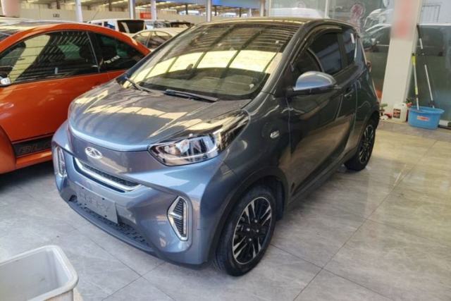 Ojetý Chery QQ Little Ant 2022 Revised Version Sweet Pink Edition Half-Sugar Version Lithium Iron Phosphate 30.7 kWh 30 kW 301 km