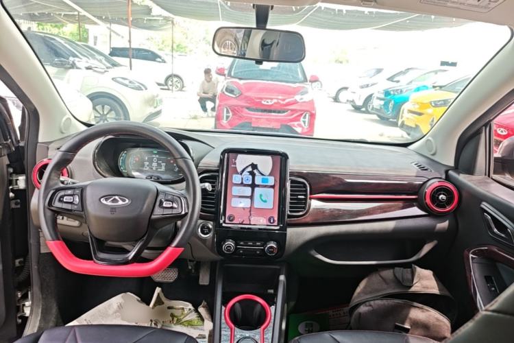 Used Chery QQ Little Ant 2022 Sweet Pink Edition Half-Sugar Version Lithium Iron Phosphate 30 kW 301 km Center Console