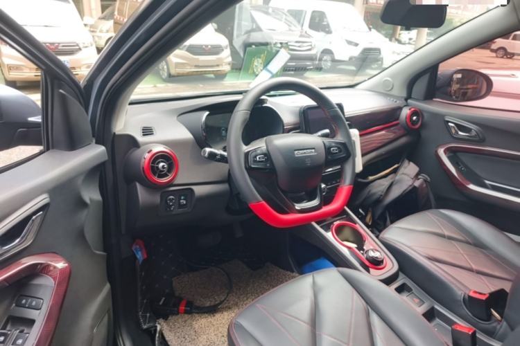 Used Chery QQ Little Ant 2022 Sweet Pink Edition Half-Sugar Version Lithium Iron Phosphate 30 kW 301 km Center Console