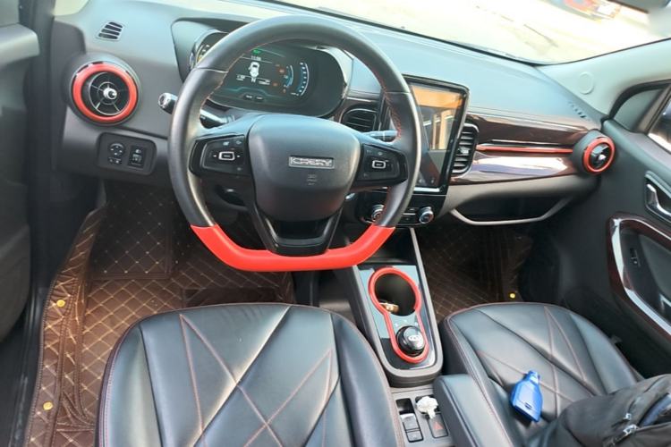 Used Chery QQ Little Ant 2022 Revised Version Sweet Pink Edition Half-Sugar Version Lithium Iron Phosphate 30.7 kWh 30 kW 301 km Center Console