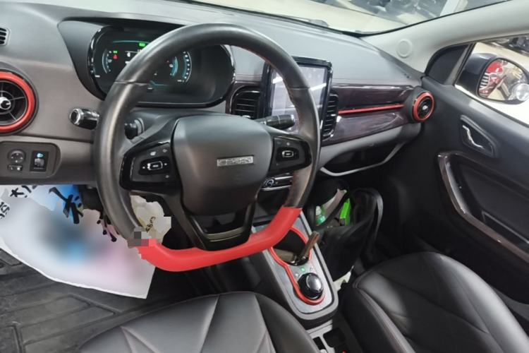 Used Chery QQ Little Ant 2022 Sweet Pink Edition Half-Sugar Version Lithium Iron Phosphate 30 kW 301 km Center Console