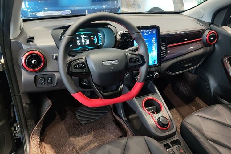 Used Chery QQ Little Ant 2022 Sweet Pink Edition Full Sugar Version Lithium Iron Phosphate 29.2 kWh 30 kW 301 km Center Console