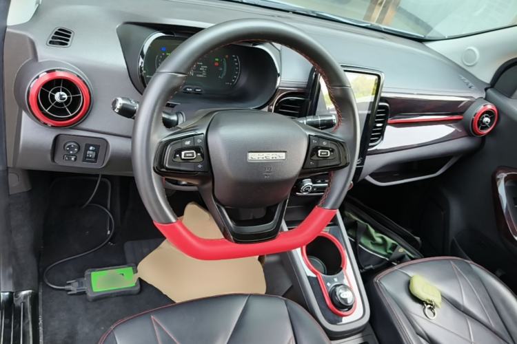 Used Chery QQ Little Ant 2022 Updated Version Sweet Pink Edition Full-Sugar Version 30.6 kWh 30 kW 301 km Center Console