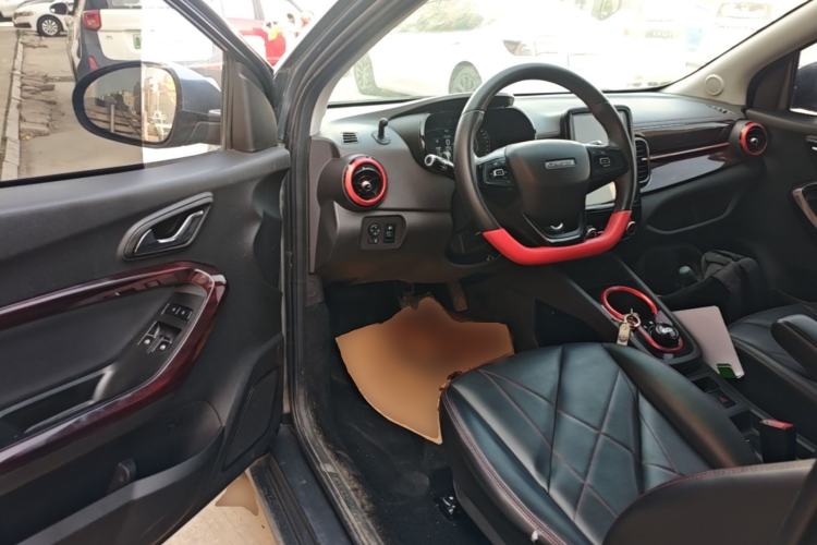 Used Chery QQ Little Ant 2022 Revised Version Sweet Pink Edition Half-Sugar Version Lithium Iron Phosphate 30.7 kWh 30 kW 301 km Driver Seat