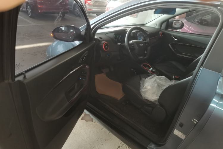 Used Chery QQ Little Ant 2022 Revised Version Sweet Pink Edition Half-Sugar Version Lithium Iron Phosphate 30.7 kWh 30 kW 301 km Driver Seat