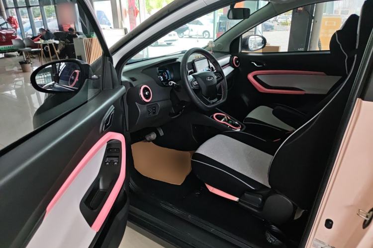 Used Chery QQ Little Ant 2022 Sweet Pink Edition Half-Sugar Version Lithium Iron Phosphate 29.2 kWh 30 kW 301 km Driver Seat