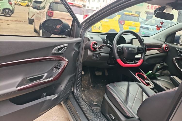 Used Chery QQ Little Ant 2022 Sweet Pink Edition Full-Sugar Version Lithium Iron Phosphate 30 kW 301 km Driver Seat