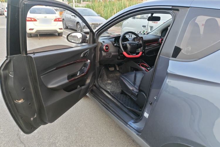 Used Chery QQ Little Ant 2022 Sweet Pink Edition Half-Sugar Version 3-Cell Lithium 30kW 301km Driver Seat