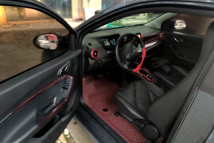 Used Chery QQ Little Ant 2022 Sweet Pink Edition Half-Sugar Version Lithium Iron Phosphate 30 kW 301 km Driver Seat