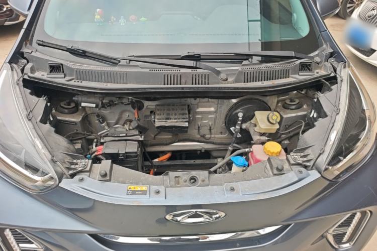 Used Chery QQ Little Ant 2022 Sweet Pink Edition Half-Sugar Version Lithium Iron Phosphate 29.2 kWh 30 kW 301 km Engine Bay