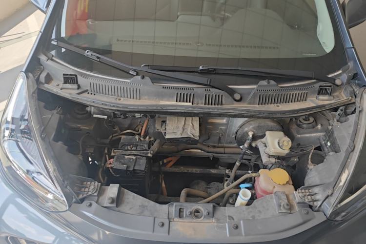 Used Chery QQ Little Ant 2022 Sweet Pink Edition Half-Sugar Version 3-Cell Lithium 30kW 301km Engine Bay