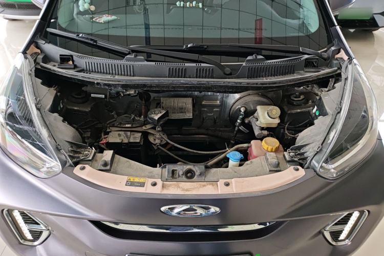 Used Chery QQ Little Ant 2022 Sweet Pink Edition Half-Sugar Version Lithium Iron Phosphate 29.2 kWh 30 kW 301 km Engine Bay