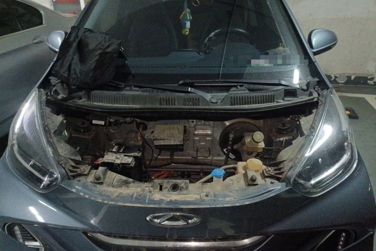 Used Chery QQ Little Ant 2022 Sweet Pink Edition Half-Sugar Version 3-Cell Lithium 30kW 301km Engine Bay