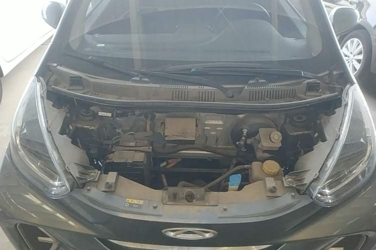Used Chery QQ Little Ant 2022 Sweet Pink Edition Low-Sugar Version 30kW 301km Range Engine Bay