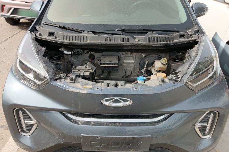 Used Chery QQ Little Ant 2022 Sweet Pink Edition Half-Sugar Version Lithium Iron Phosphate 30 kW 301 km Engine Bay