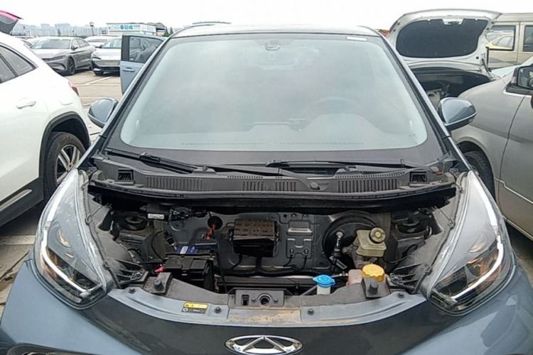 Used Chery QQ Little Ant 2022 Sweet Pink Edition Half-Sugar Version Lithium Iron Phosphate 30 kW 301 km Engine Bay