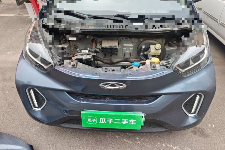 Used Chery QQ Little Ant 2022 Sweet Pink Edition Half-Sugar Version Lithium Iron Phosphate 30 kW 301 km Engine Bay