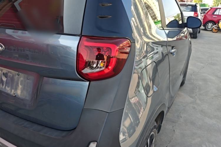 Used Chery QQ Little Ant 2022 Revised Version Sweet Pink Edition Half-Sugar Version Lithium Iron Phosphate 30.7 kWh 30 kW 301 km Exterior 3