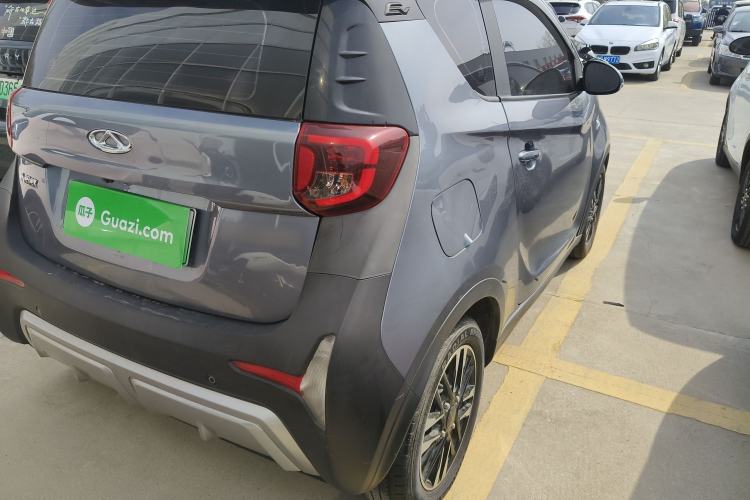 Used Chery QQ Little Ant 2022 Revised Version Sweet Pink Edition Half-Sugar Version Lithium Iron Phosphate 30.7 kWh 30 kW 301 km Exterior 3