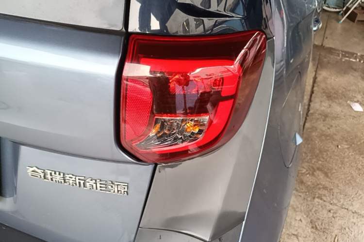 Used Chery QQ Little Ant 2022 Revised Version Sweet Pink Edition Half-Sugar Version Lithium Iron Phosphate 30.7 kWh 30 kW 301 km Exterior 3