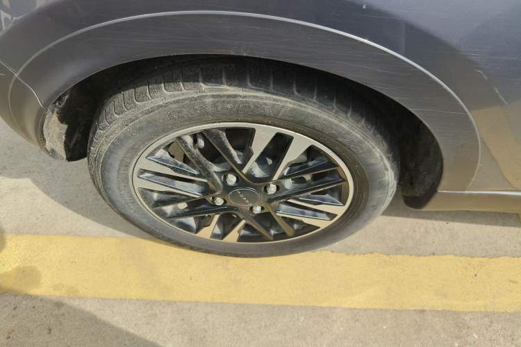 Used Chery QQ Little Ant 2022 Revised Version Sweet Pink Edition Half-Sugar Version Lithium Iron Phosphate 30.7 kWh 30 kW 301 km Exterior 5