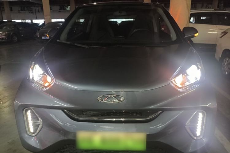 Used Chery QQ Little Ant 2022 Restyled Version Sweet Pink Edition Half-Sugar Version 30.6 kWh 30 kW 301 km Front