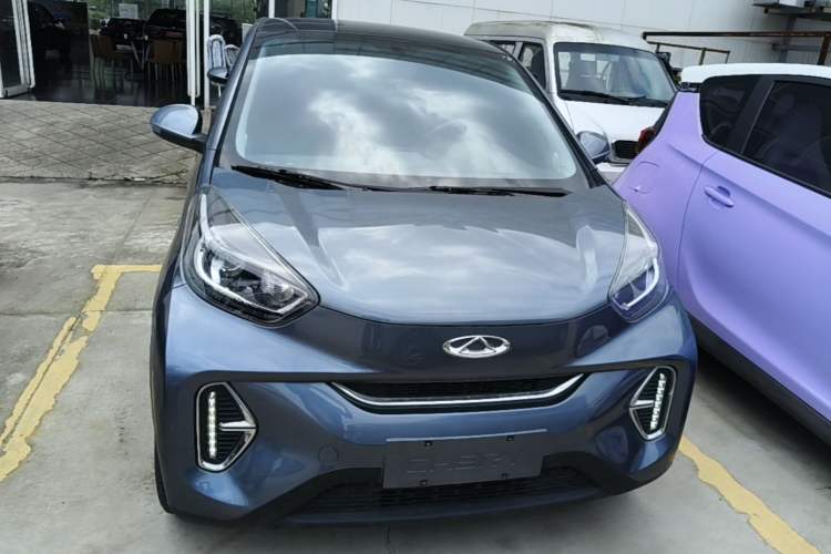 Used Chery QQ Little Ant 2022 Sweet Pink Edition Half-Sugar Version Lithium Iron Phosphate 30 kW 301 km Front