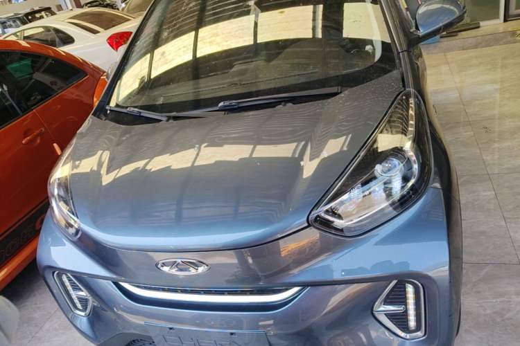 Used Chery QQ Little Ant 2022 Revised Version Sweet Pink Edition Half-Sugar Version Lithium Iron Phosphate 30.7 kWh 30 kW 301 km Front