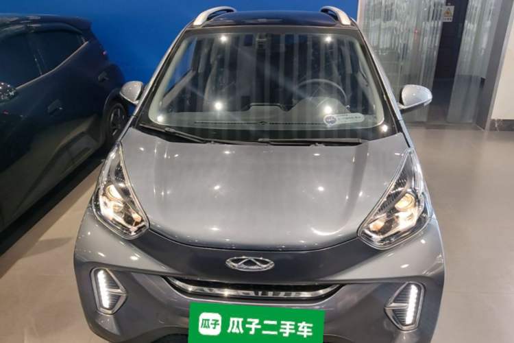 Used Chery QQ Little Ant 2022 Sweet Pink Edition Full Sugar Version Lithium Iron Phosphate 29.2 kWh 30 kW 301 km Front