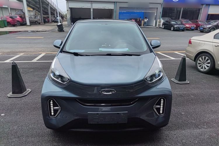 Used Chery QQ Little Ant 2022 Revised Version Sweet Pink Edition Half-Sugar Version Lithium Iron Phosphate 30.7 kWh 30 kW 301 km Front
